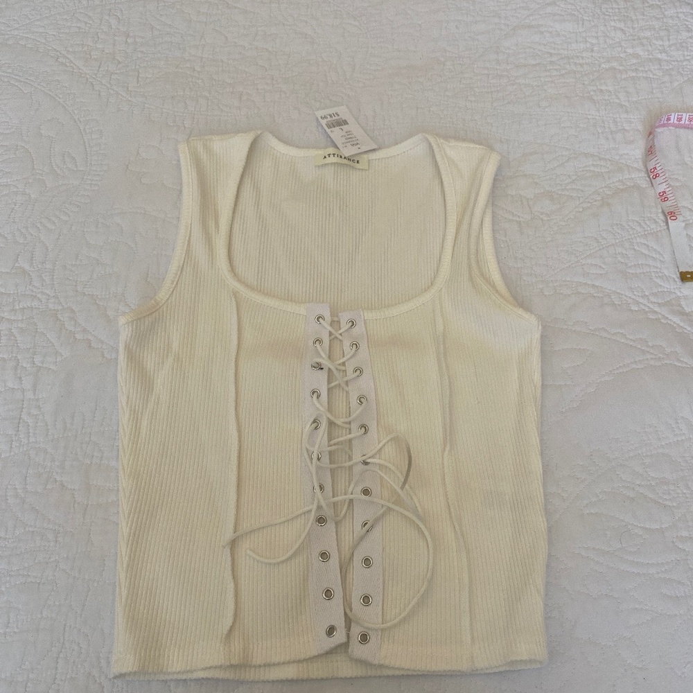 Attirance corset crop top. Off white.